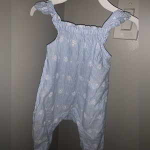H&M romper size 2-4mths